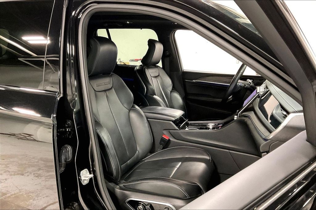 2022 Jeep Grand Cherokee Overland