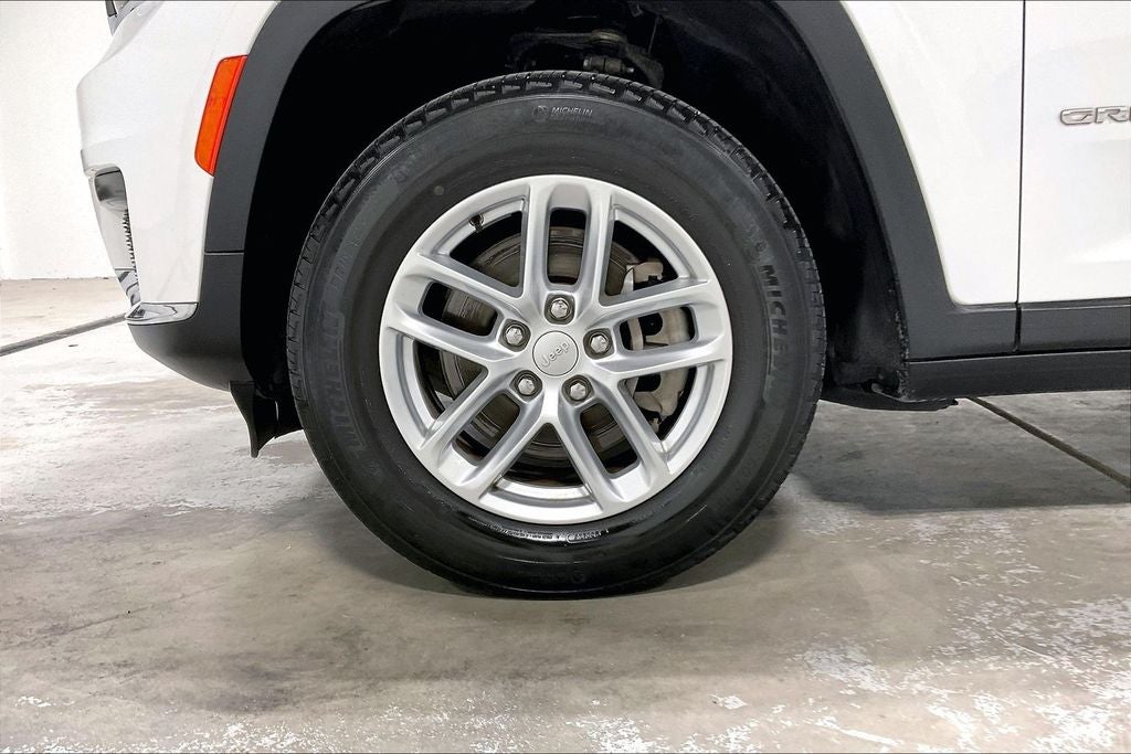 2023 Jeep Grand Cherokee L Laredo