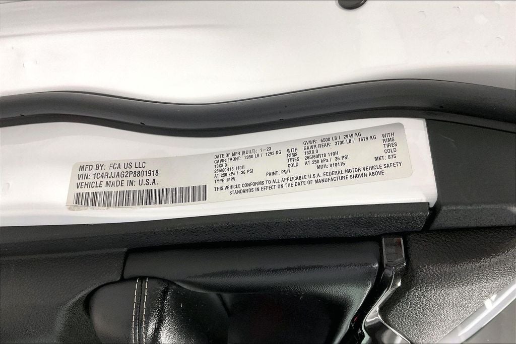 2023 Jeep Grand Cherokee L Laredo