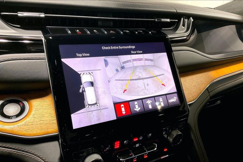 2022 Jeep Grand Cherokee L Summit