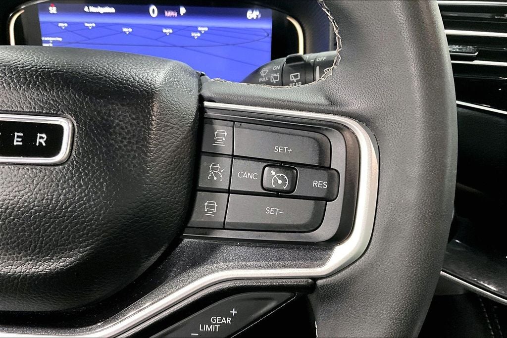 2023 Jeep Wagoneer Base