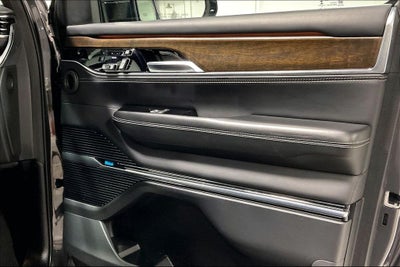 2022 Jeep Grand Wagoneer Series II