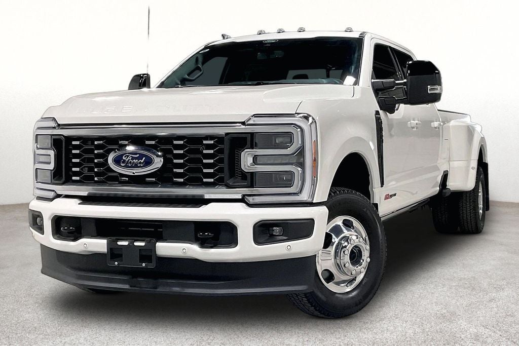 2026 Ford F-350SD Platinum DRW