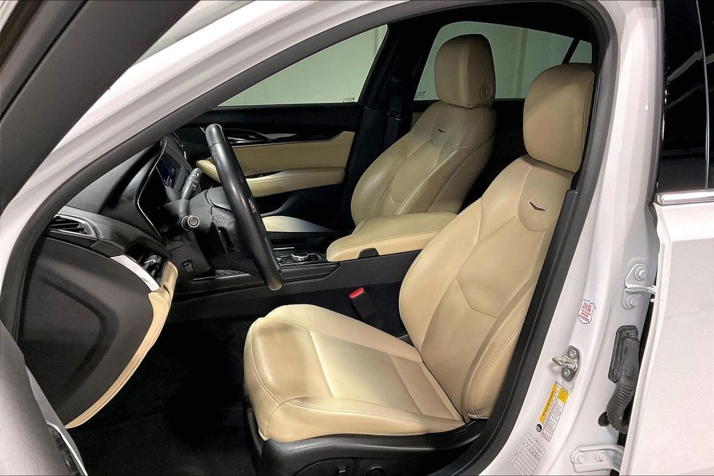 2022 Cadillac CT5 Premium Luxury