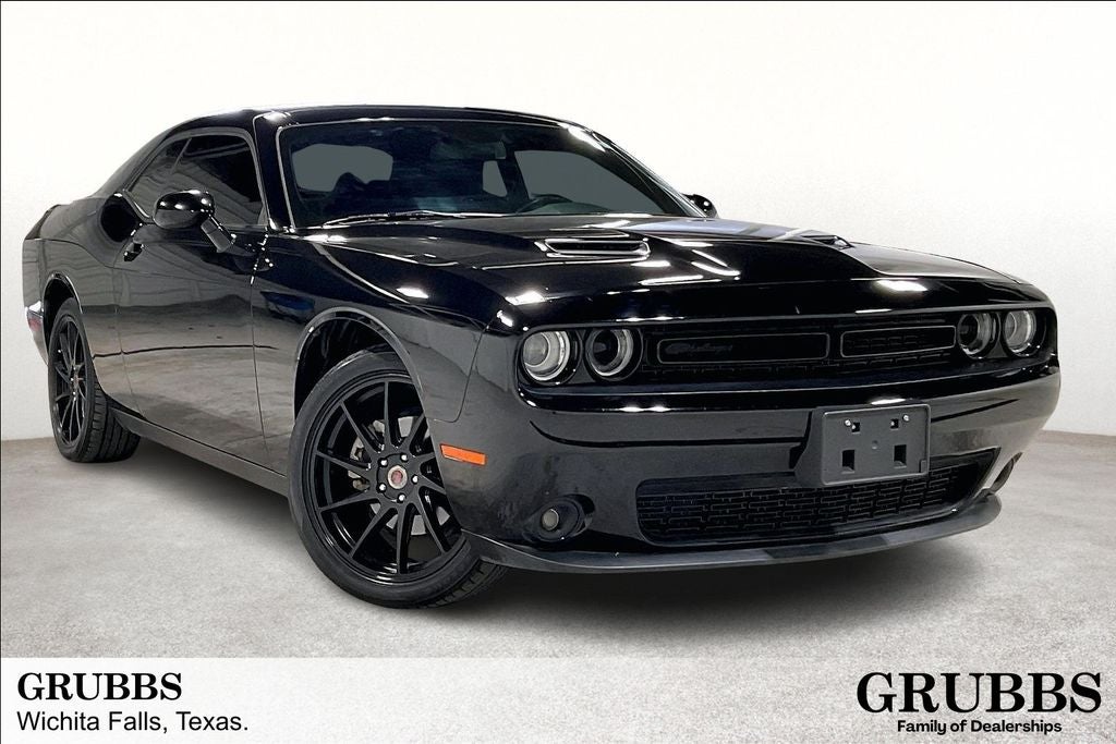 2023 Dodge Challenger SXT