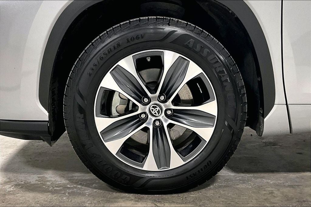 2024 Toyota Highlander XLE