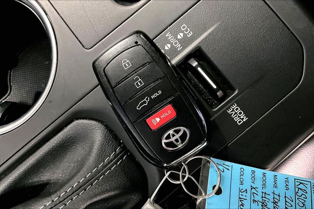 2024 Toyota Highlander XLE