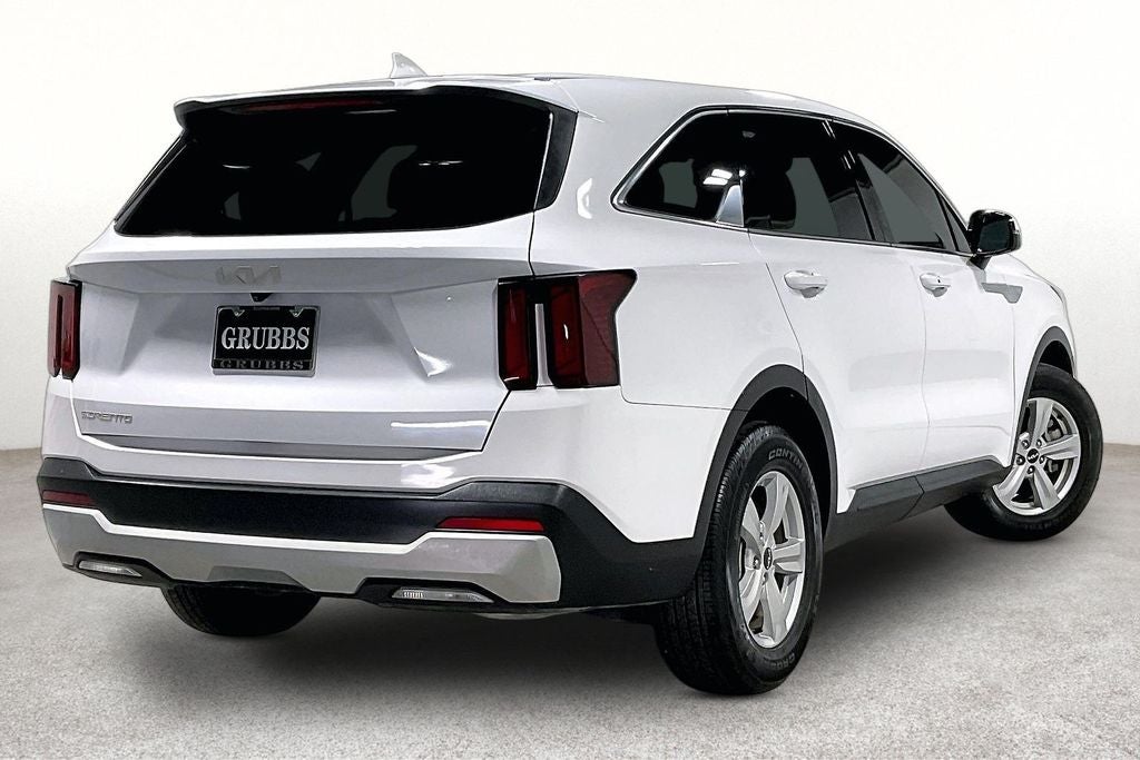 2024 Kia Sorento LX