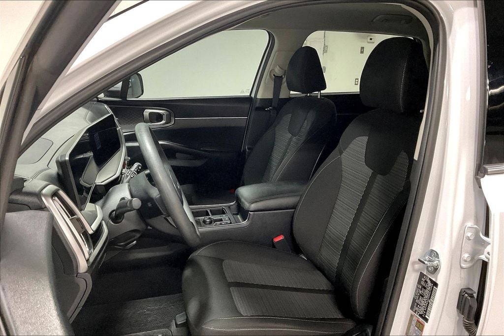 2024 Kia Sorento LX