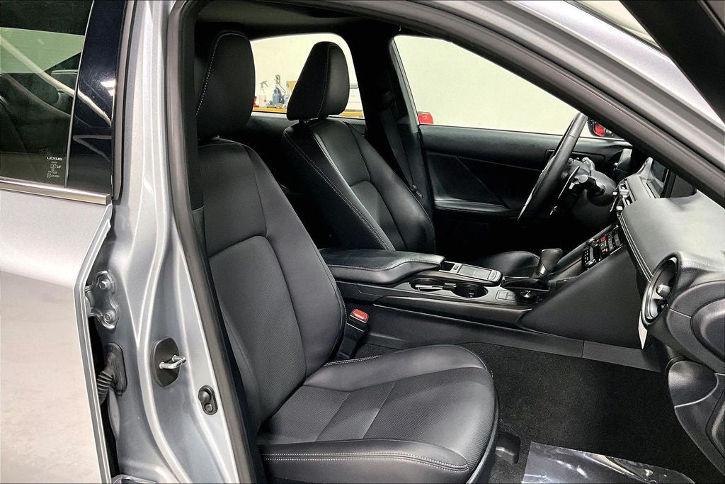 2024 Lexus IS 300 F Sport Design