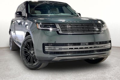 2025 Land Rover Range Rover SE