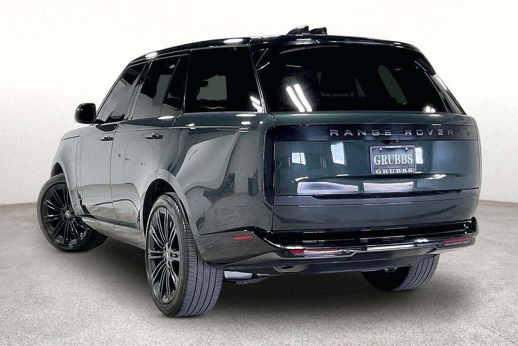 2025 Land Rover Range Rover SE