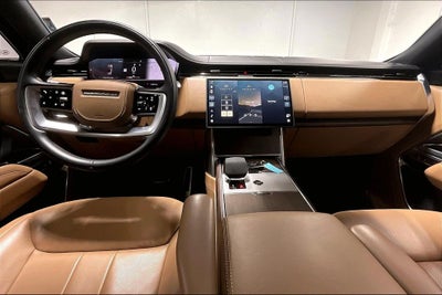 2025 Land Rover Range Rover SE