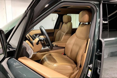 2025 Land Rover Range Rover SE
