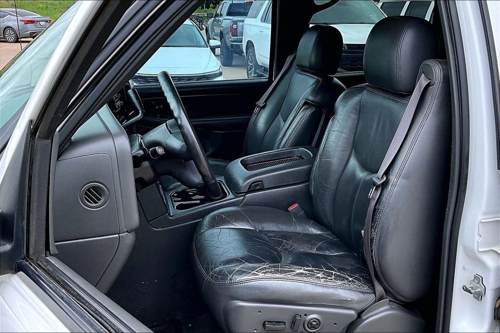 2004 Chevrolet Avalanche 1500 Base