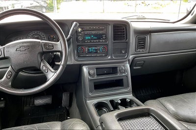 2004 Chevrolet Avalanche 1500 Base