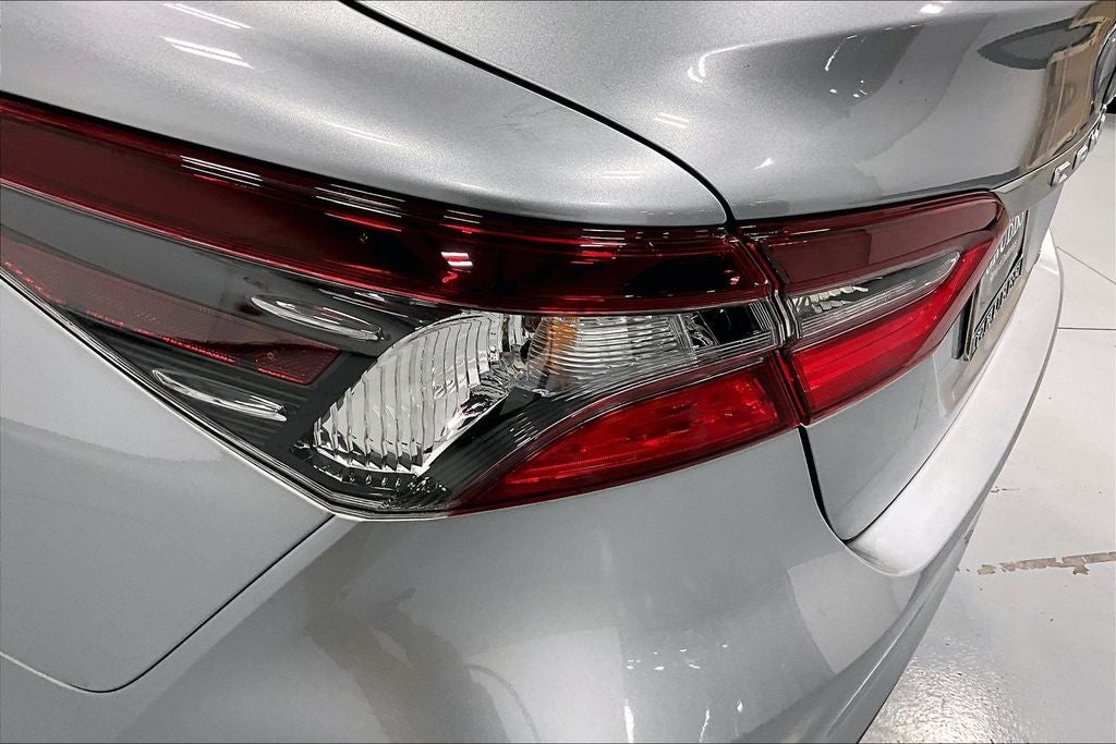 2023 Toyota Camry Hybrid LE