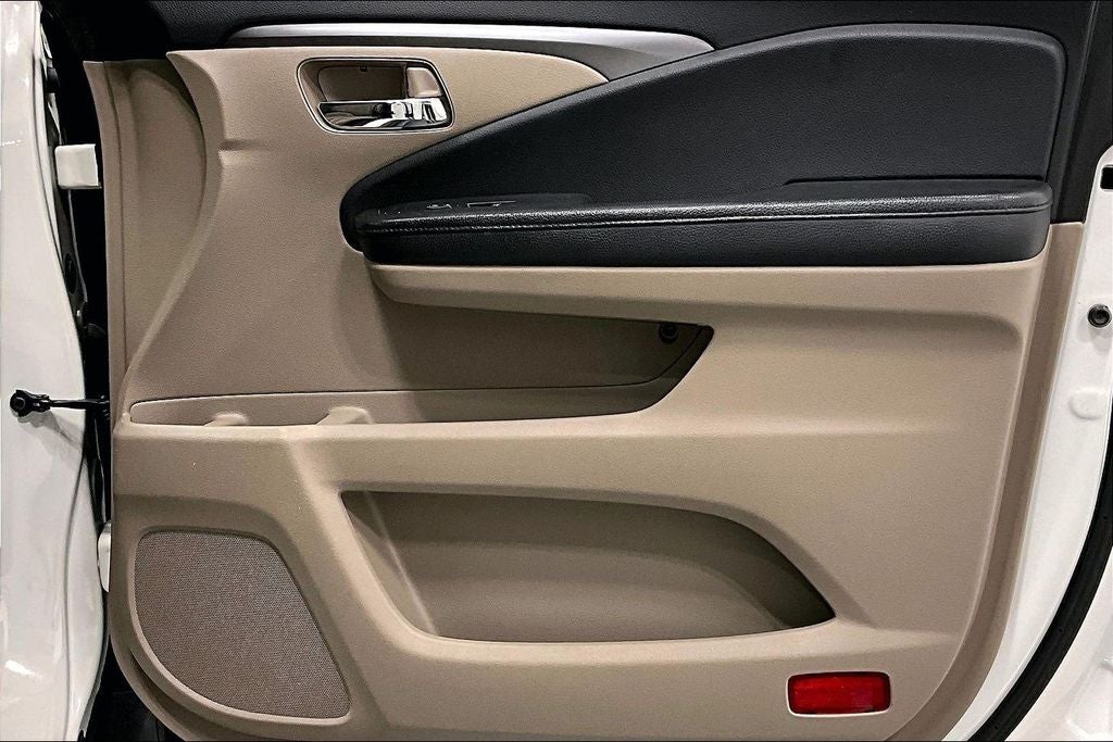 2016 Honda Pilot EX-L w/Rear Entertainment System