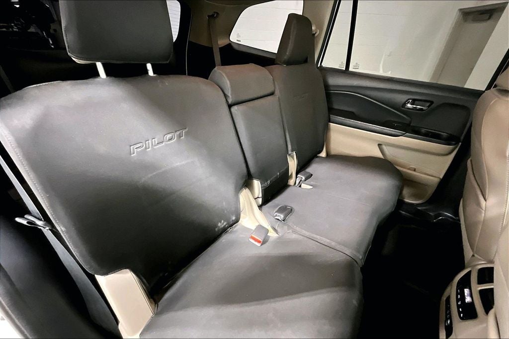 2016 Honda Pilot EX-L w/Rear Entertainment System