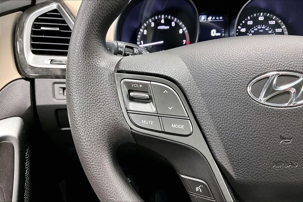 2017 Hyundai Santa Fe Sport 2.4 Base