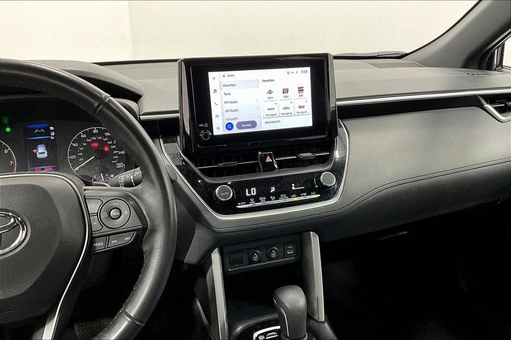 2023 Toyota Corolla Cross Hybrid SE