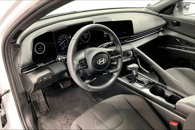 2025 Hyundai Elantra Hybrid SEL Sport