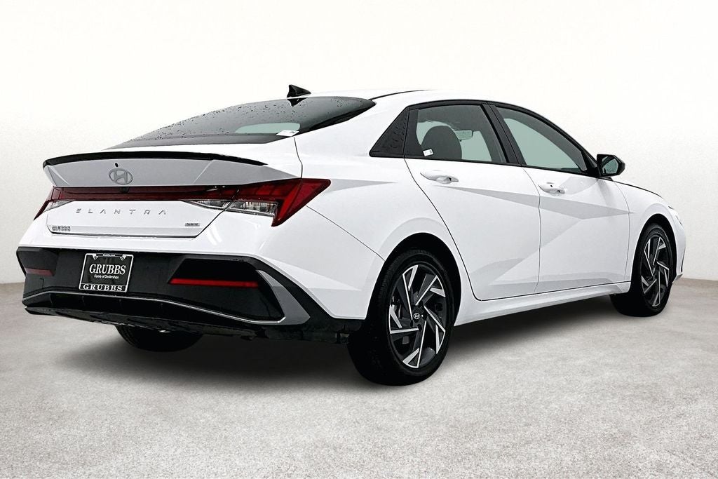 2025 Hyundai Elantra Hybrid SEL Sport
