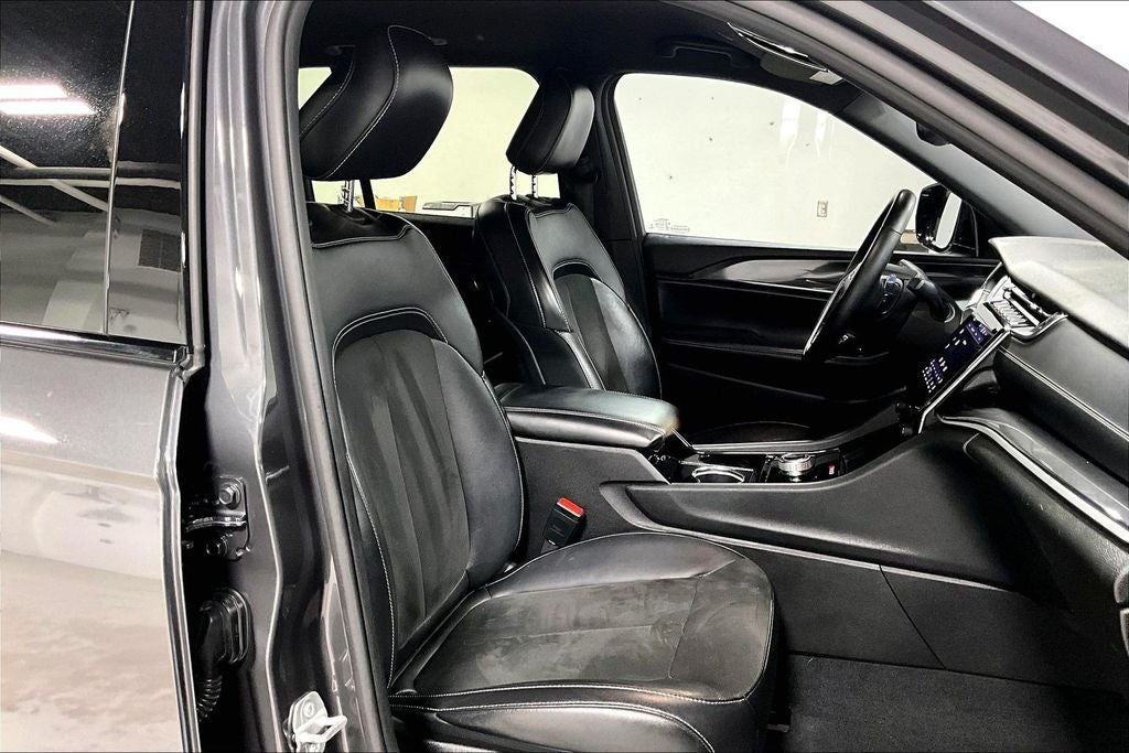 2022 Jeep Grand Cherokee Altitude 4x4