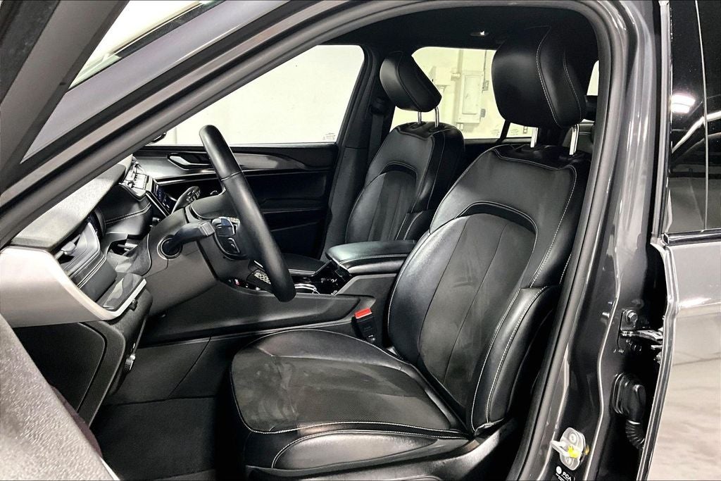 2022 Jeep Grand Cherokee Altitude 4x4