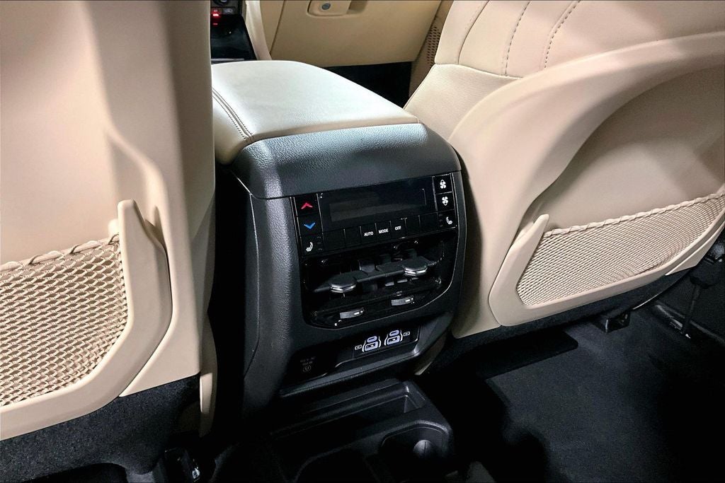 2024 Jeep Grand Cherokee L Limited 4x2