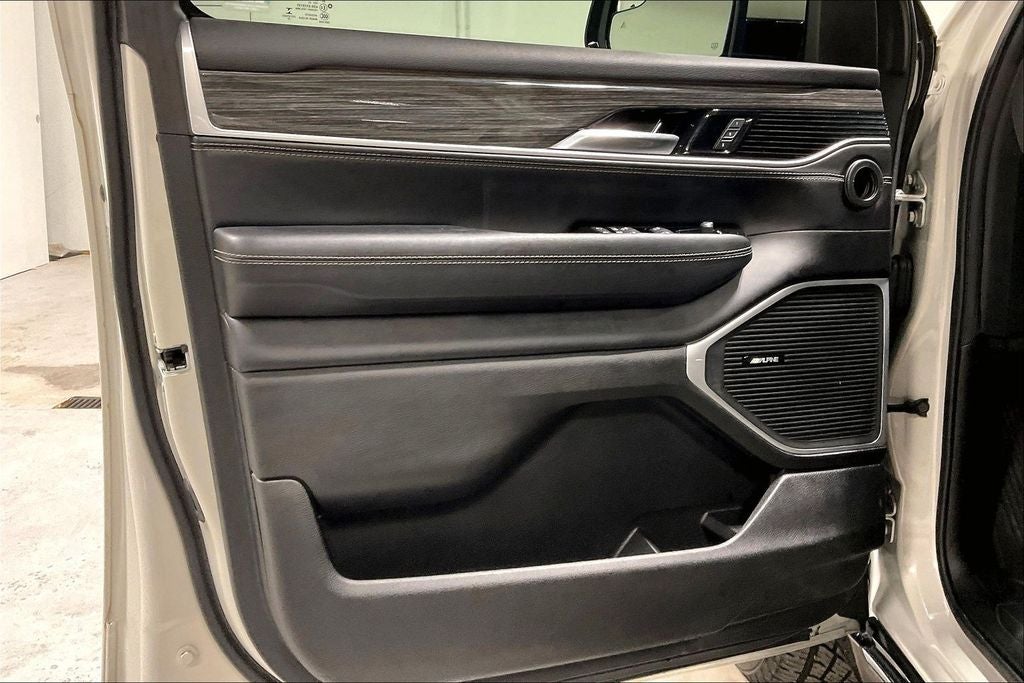 2022 Jeep Wagoneer Series II 4x2