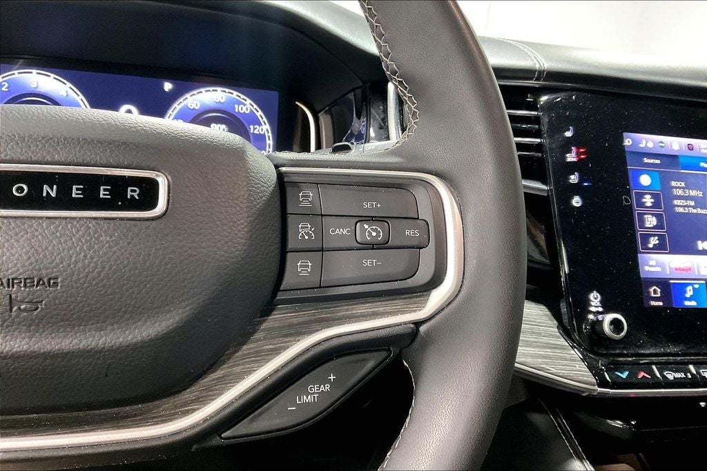 2022 Jeep Wagoneer Series II 4x2
