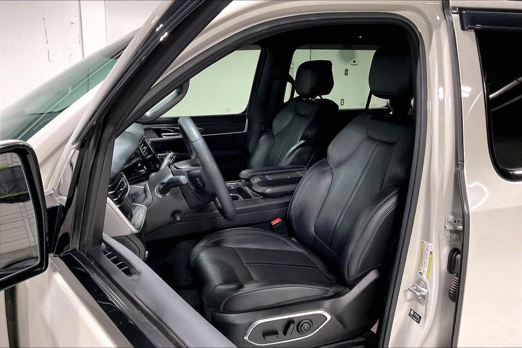 2022 Jeep Wagoneer Series II 4x2