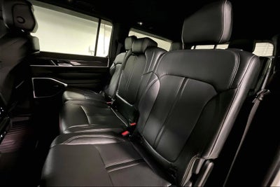 2022 Jeep Wagoneer Series II 4x2