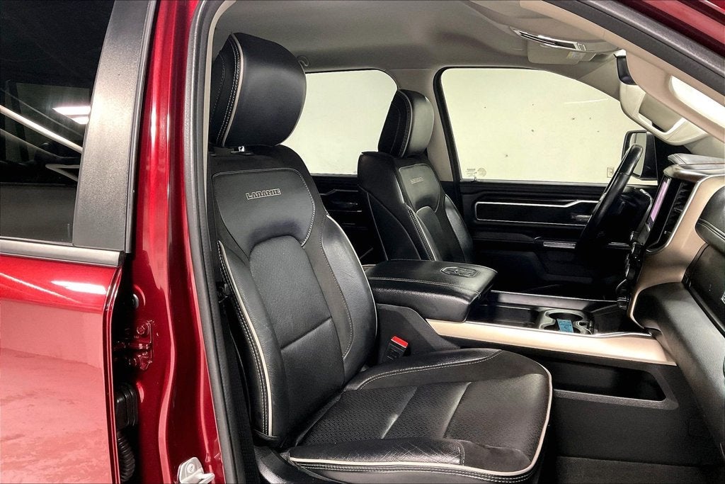 2022 RAM 1500 Laramie Crew Cab 4x2 5'7' Box