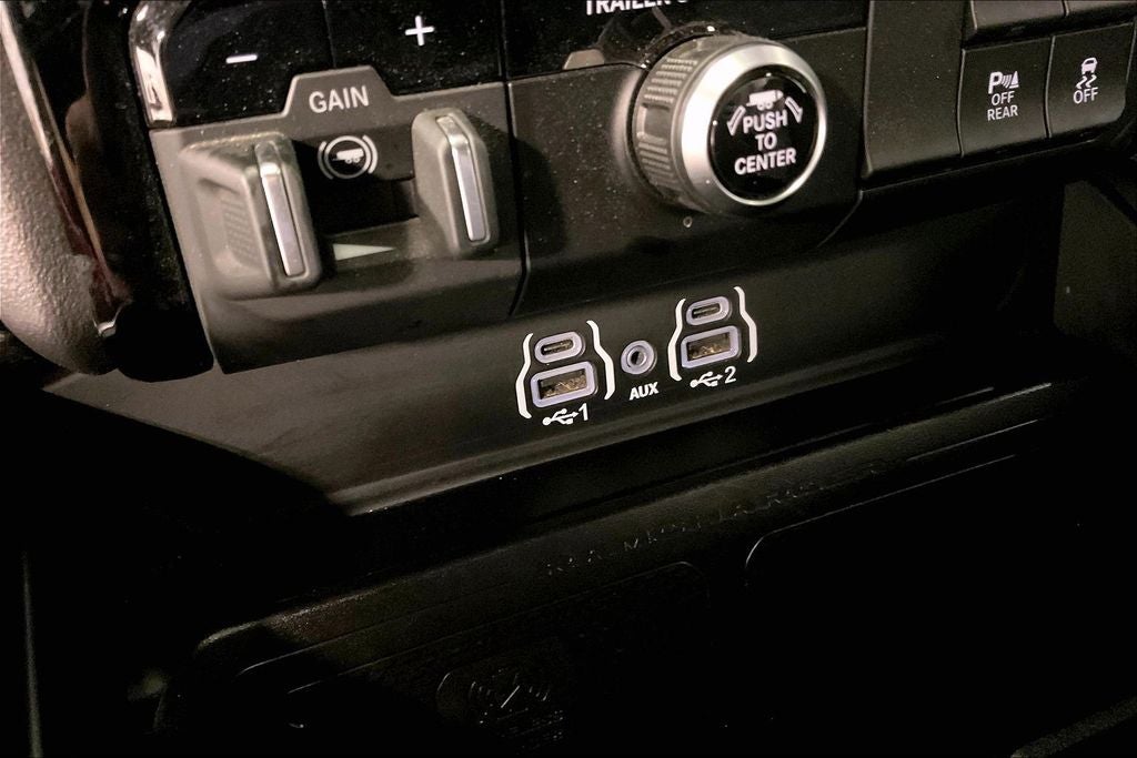 2025 RAM 1500 Lone Star Crew Cab 4x4 5'7' Box