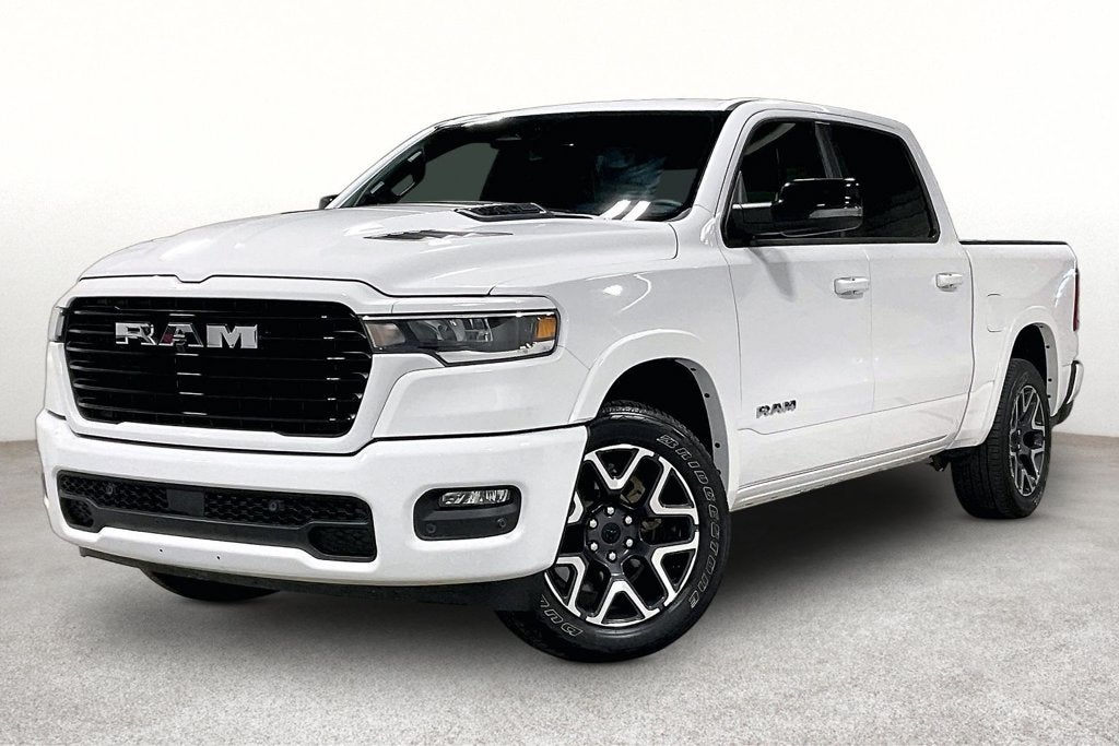 2025 RAM 1500 Laramie Crew Cab 4x4 5'7' Box