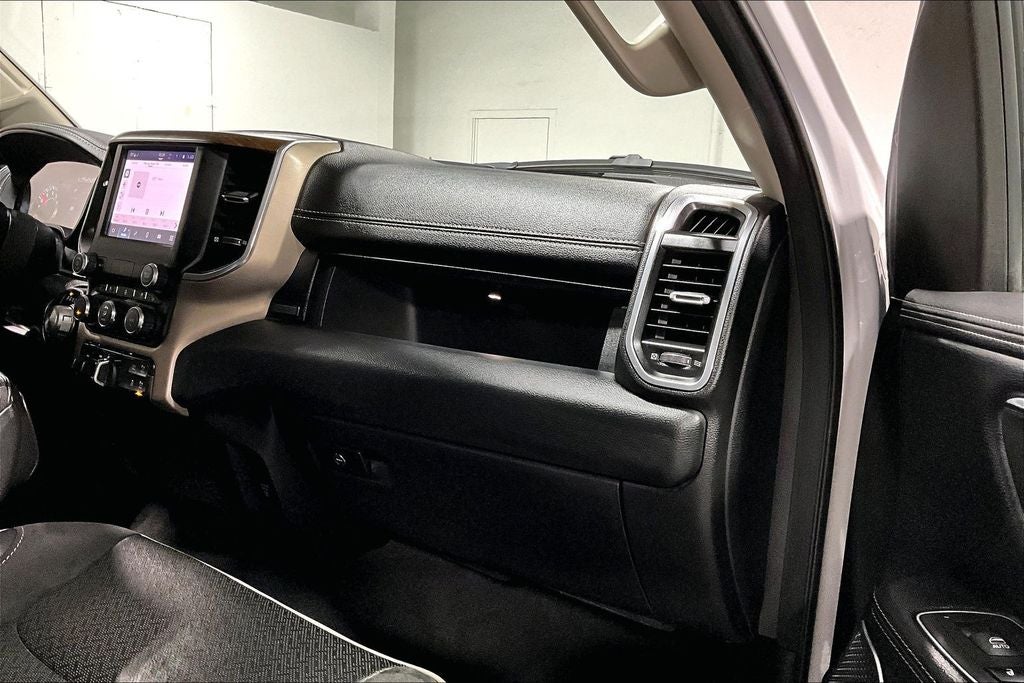 2022 RAM 1500 Laramie Crew Cab 4x4 5'7' Box