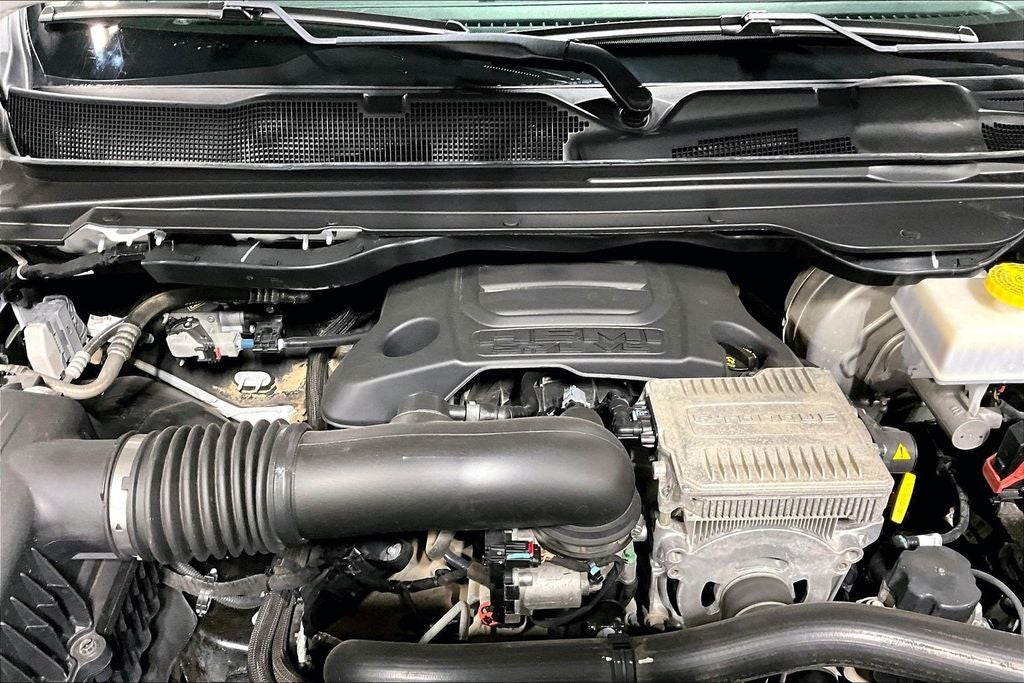 2022 RAM 1500 Laramie Crew Cab 4x4 5'7' Box