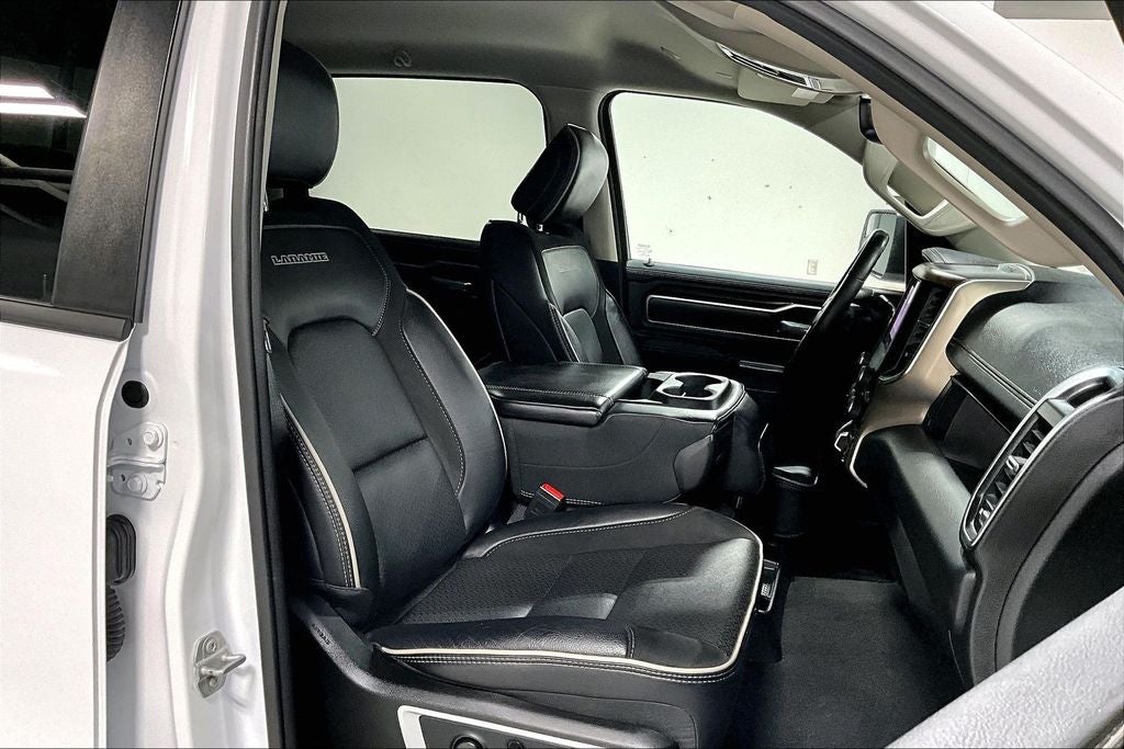 2022 RAM 1500 Laramie Crew Cab 4x4 5'7' Box