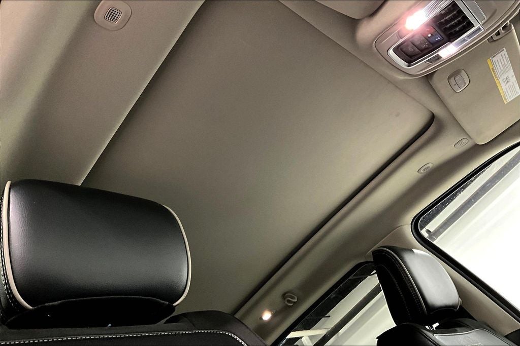 2022 RAM 1500 Laramie Crew Cab 4x4 5'7' Box