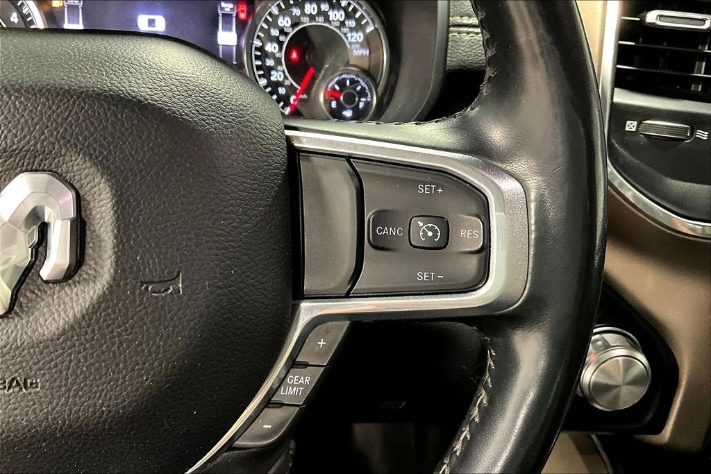 2022 RAM 1500 Laramie Crew Cab 4x4 5'7' Box