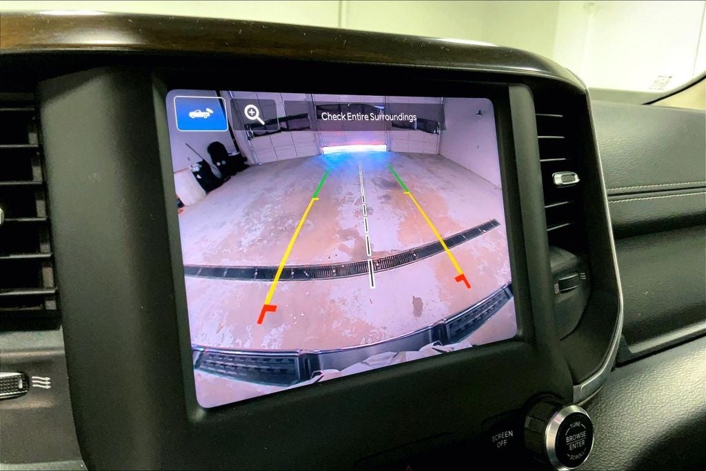 2022 RAM 1500 Laramie Crew Cab 4x4 5'7' Box