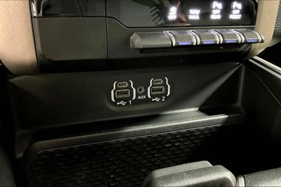 2022 RAM 1500 Laramie Crew Cab 4x4 5'7' Box