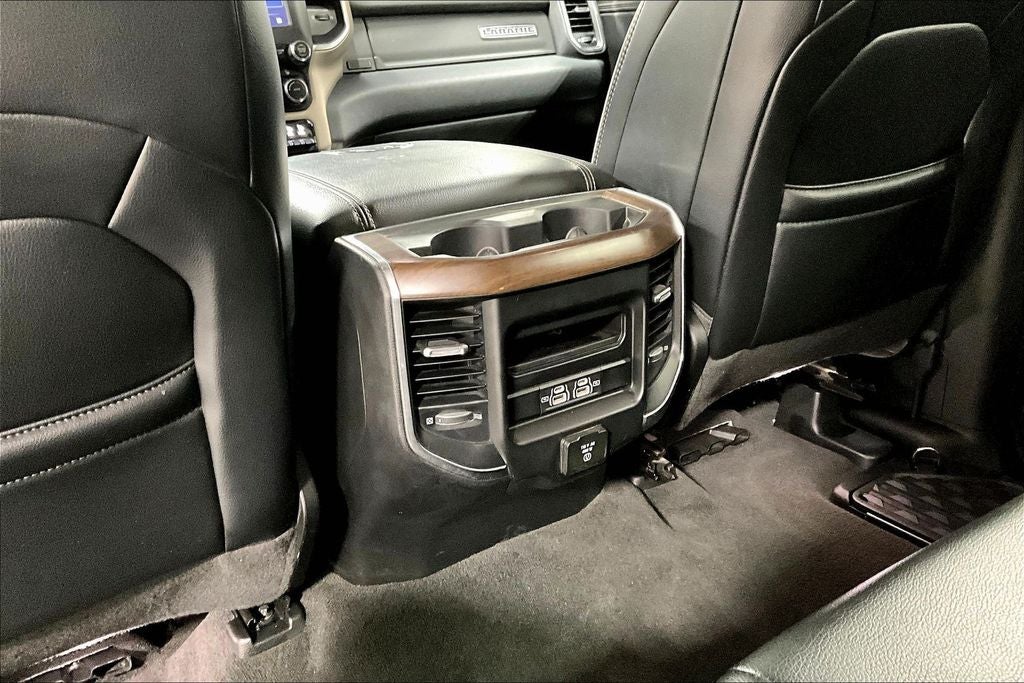 2022 RAM 1500 Laramie Crew Cab 4x4 5'7' Box