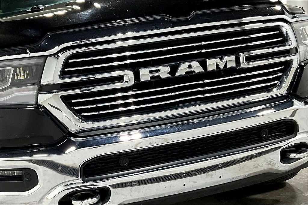 2022 RAM 1500 Laramie Crew Cab 4x4 5'7' Box