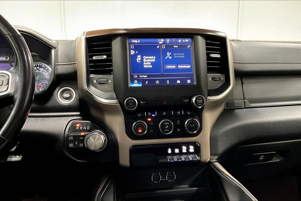 2022 RAM 1500 Laramie Crew Cab 4x4 5'7' Box