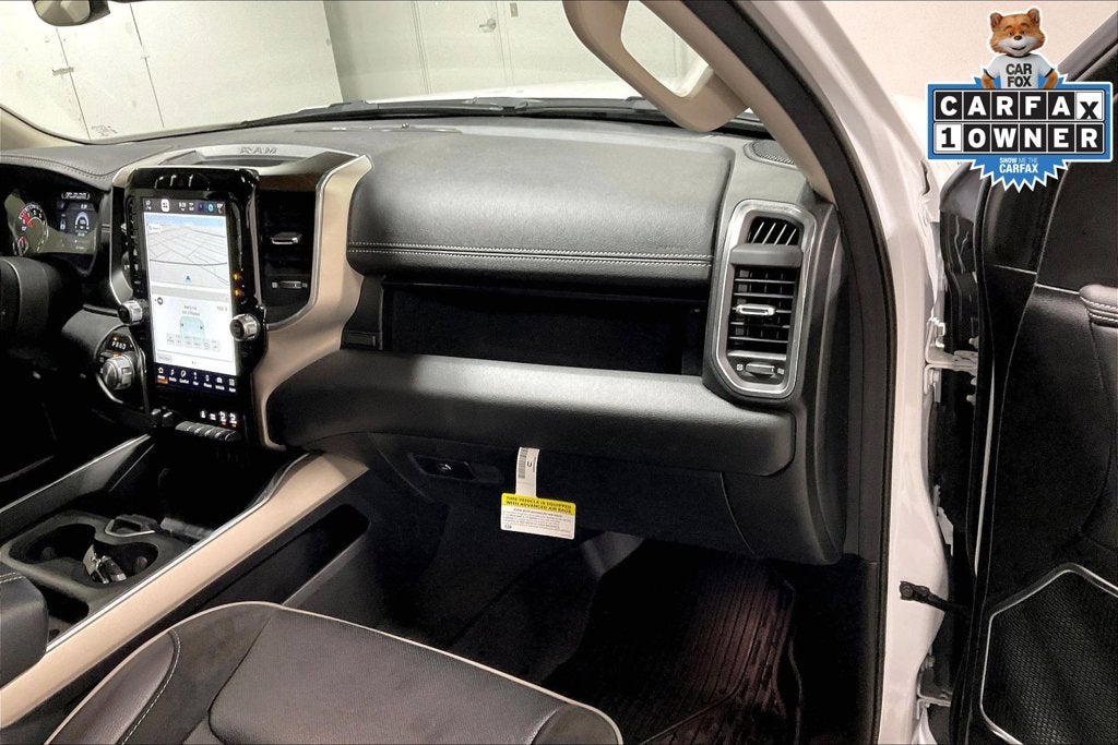 2022 RAM 1500 Laramie Crew Cab 4x4 5'7' Box