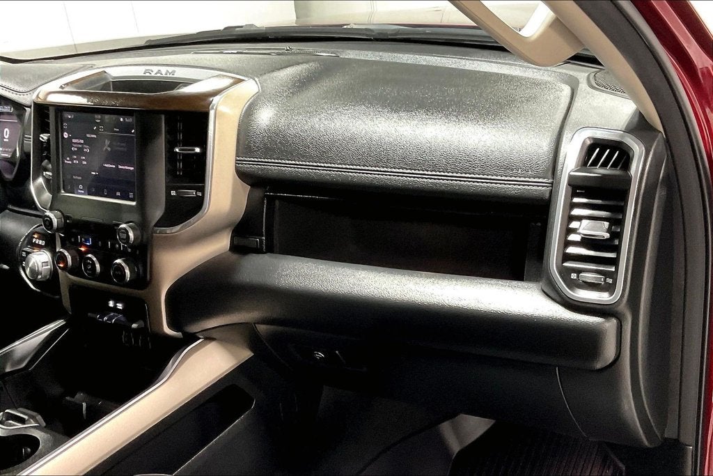 2022 RAM 1500 Laramie Crew Cab 4x4 5'7' Box