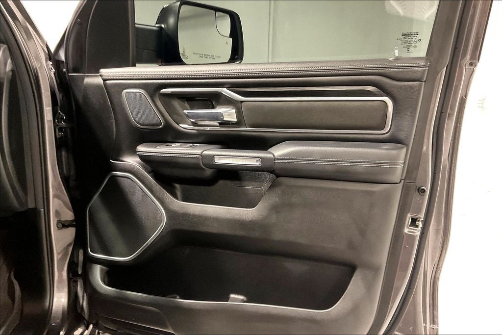 2023 RAM 1500 Laramie Crew Cab 4x4 6'4' Box